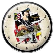 Vintage-Retro Frau Flyer Clock Wall Clock